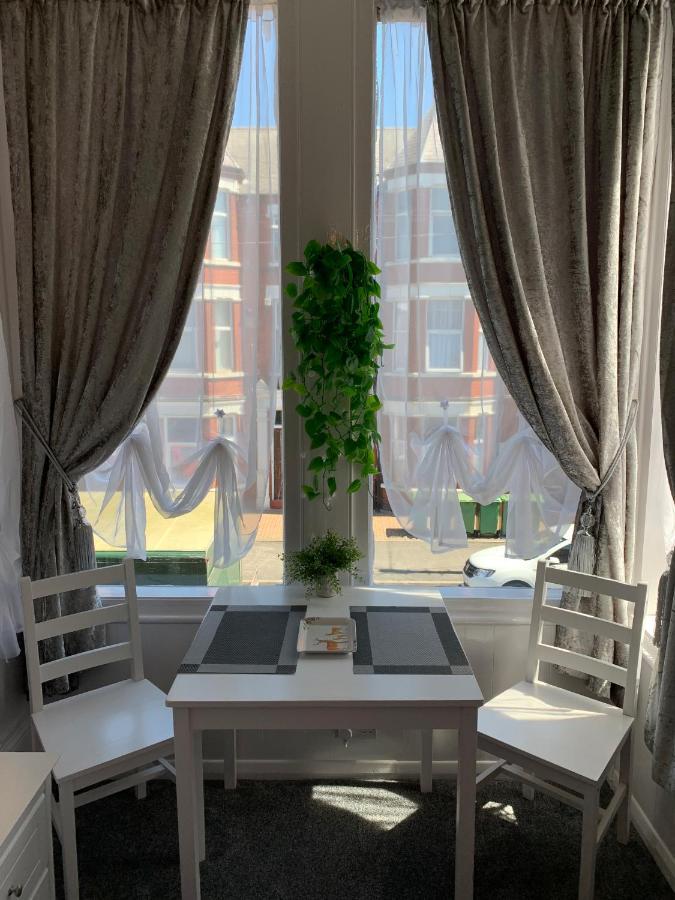The George Guest House 布里德灵顿 外观 照片